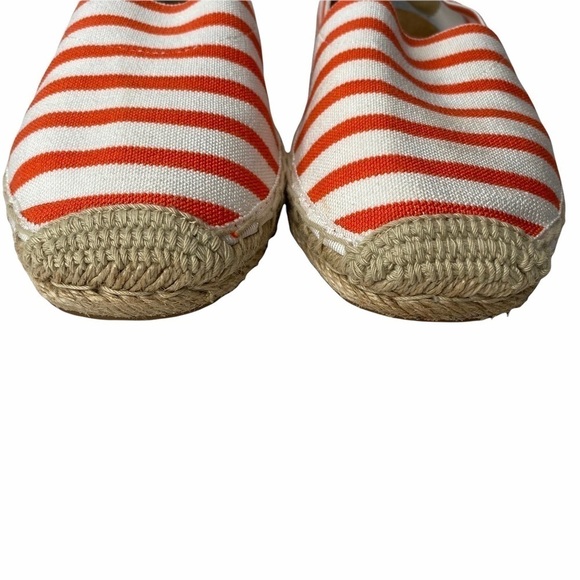 Vionic Valeri Canvas Espadrilles. Size 7 - Picture 11 of 11